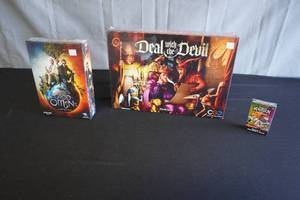 lot 74 image: Games and expansion pack