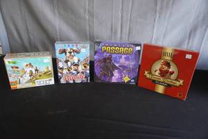 lot 121 image: Games Vinyl, prowlers Passage, Everyone loves a Parade, Trek 12