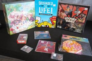 lot 134 image: Looney Tunes,Alice in Wonderland, Grouded for Life, etc