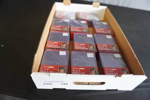 lot 144 image: Hard plastic top loaders-11