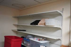 lot 191 image: 12 Streeter metal shelving-with 5 shelves 4 units