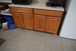 lot 209 image: Kitchen base cabinet 35 H x 25W x 60 L
