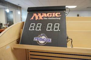 lot 210 image: Clock & Timer