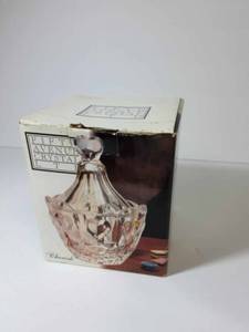 lot 17 image: Lead Crystal Candy Dish