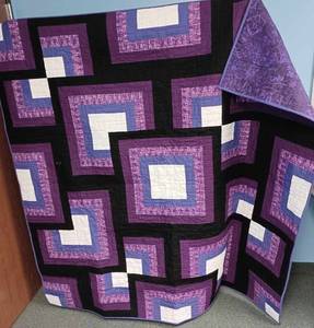 lot 25 image: Bold  in Purple Quilt