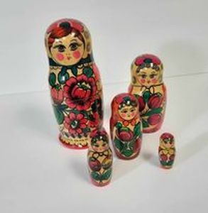lot 33 image: Russian Nesting Dolls