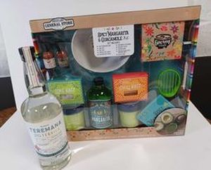 lot 34 image: Margarita Gift Package