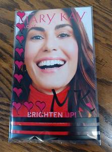 lot 37 image: $25 Mary Kay Gift Certificate