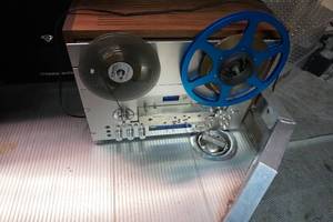 lot 2 image: Pioneer Reel to Reel recorderplayer