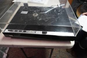 lot 5 image: Sansui SR-838 Quartz-Servo Turntable wCartridge
