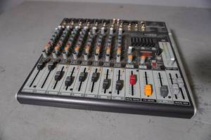 lot 35 image: Behringer 24 Bit multiflex processor, 6 channel mixer board