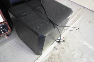 lot 39 image: Paradigm -PS1000 subwoofer & amp-chipped cover