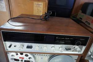 lot 45 image: Sansui Stereo tuner amp