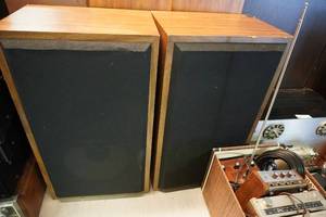lot 65 image: 2 Speakers-15 12 w x 11 d x 27 t