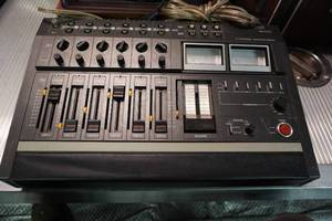 lot 67 image: JVC MES5000 6 channel Master Mixer