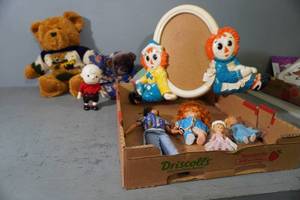 lot 46 image: Raggedy Ann &amp Andy, Dolls, Teddy Bears
