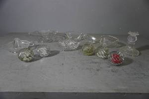 lot 88 image: Clear Glass dishes and bowls