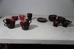 lot 90 image: 16 Piece Royal Ruby Dishes