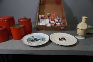 lot 101 image: Tin Canister set, spice tins,plates, misc