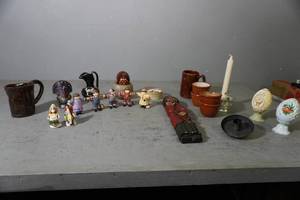 lot 106 image: Occupied Japan Figurines, Eggs, etc