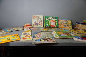 lot 133 image: Puzzles & Books