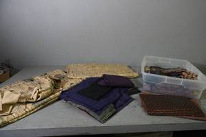 lot 4 image: Many lengths of fannel & precut