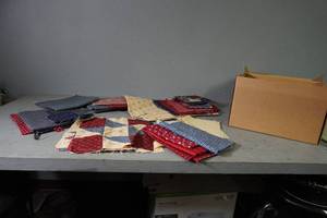 lot 5 image: Cotton fabric lengths & precut pieces