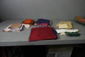 lot 33 image: Many pieces of a variety of prints