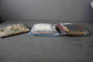lot 41 image: 3 Packages scraps