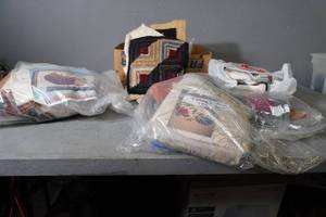 lot 54 image: Latch hook kits