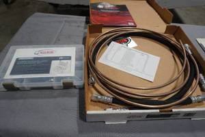 lot 220 image: Power steering hose replacement kit