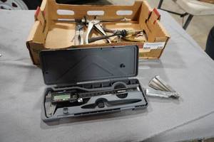 lot 239 image: Digital caliper, blue point guages