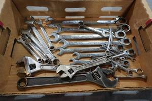 lot 250 image: Matco racheting end wrenches, Ing set