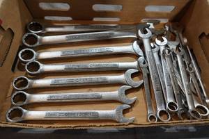 lot 253 image: Metric combination end wrenches