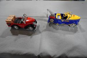 lot 260 image: Two Truck model banks-NAPA & Snap On