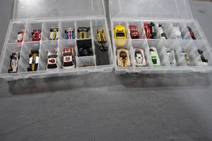 lot 261 image: Two boxes of HO model cars
