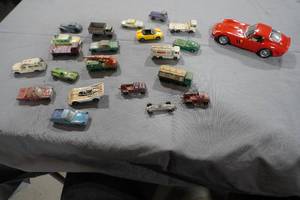 lot 266 image: Played with toys Red Ferrari & small toys
