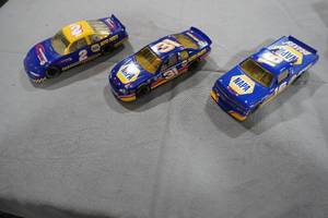 lot 284 image: NAPA Collectible Cars