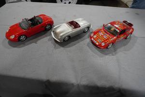 lot 287 image: Cars Porsche and Ferrari
