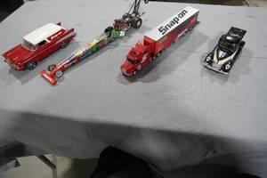 lot 291 image: Four Snap On collectibles