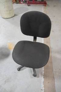 lot 332 image: Roller office chair with five casters-black