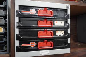 lot 39 image: Wurth four drawer cabinet with contents