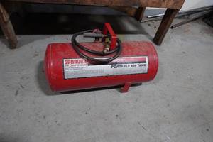 lot 71 image: Portable air tank