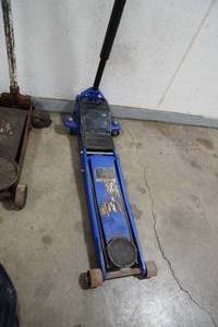 lot 98 image: Blue low profile floor jack