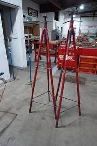 lot 103 image: 2) Tripod adjustable driveline stands