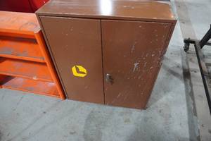 lot 108 image: Lawson 5 shelf double door cabinet wkey