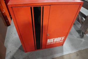 lot 114 image: Niehoff service center cabinet wkey