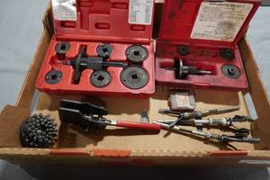 lot 140 image: Disc Brake tools