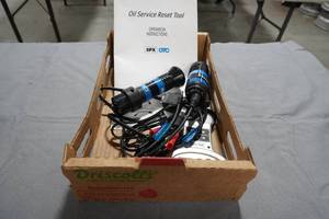 lot 142 image: Oil Service reset tool