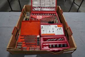lot 179 image: Broken bolt extractorleft hand drill bit set